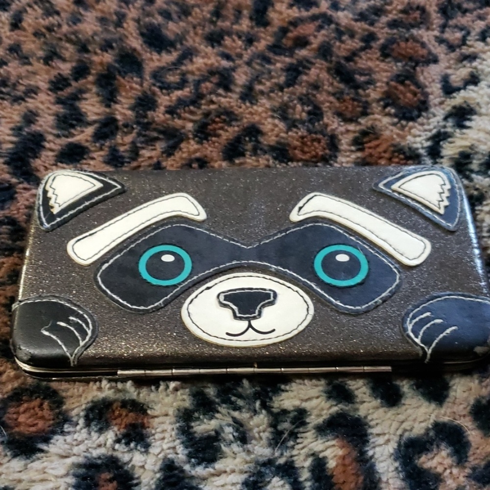 Raccoon wallet